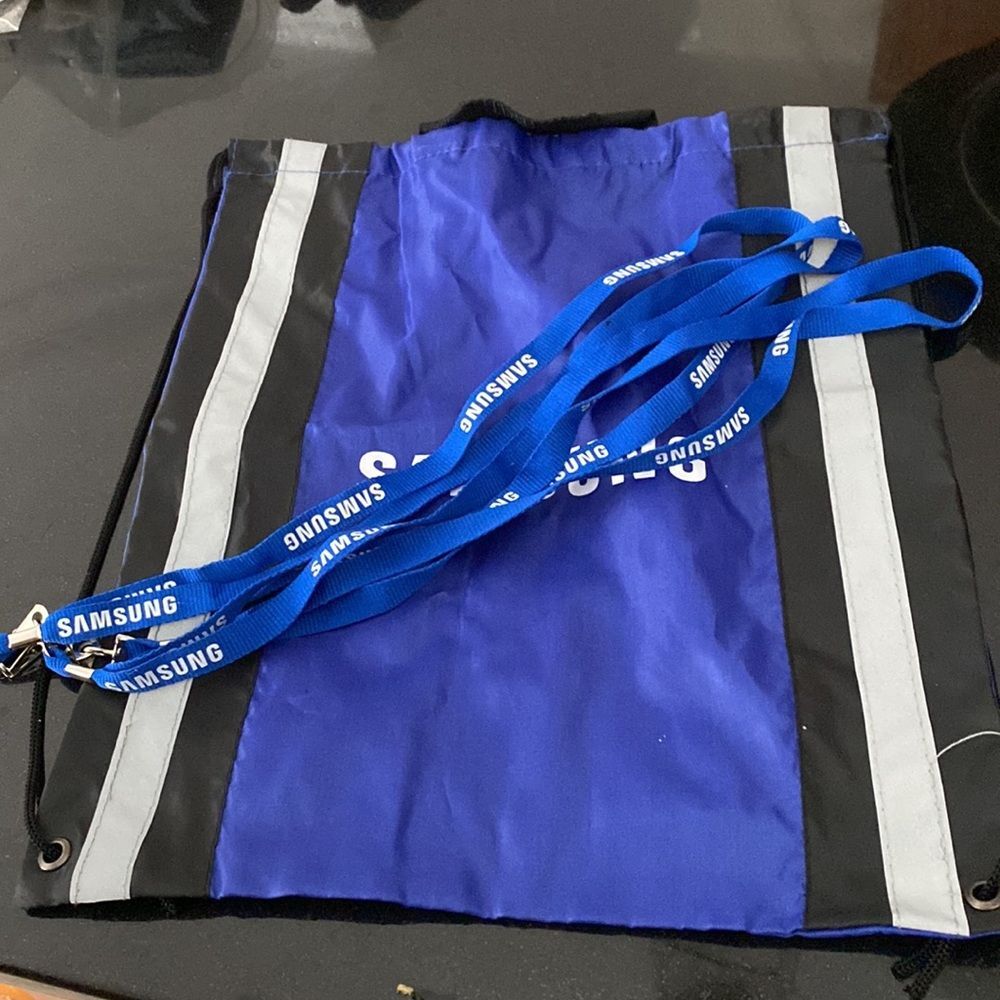 3 Brand New lanyards & 1 string backpack w/ reflective stripes also says Samsung